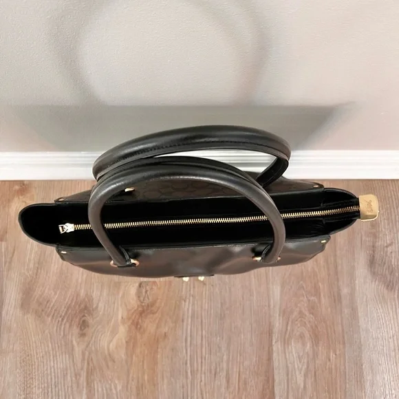 Coach Avary Tote In Signature Canvas Handbag - Picture 4 of 15